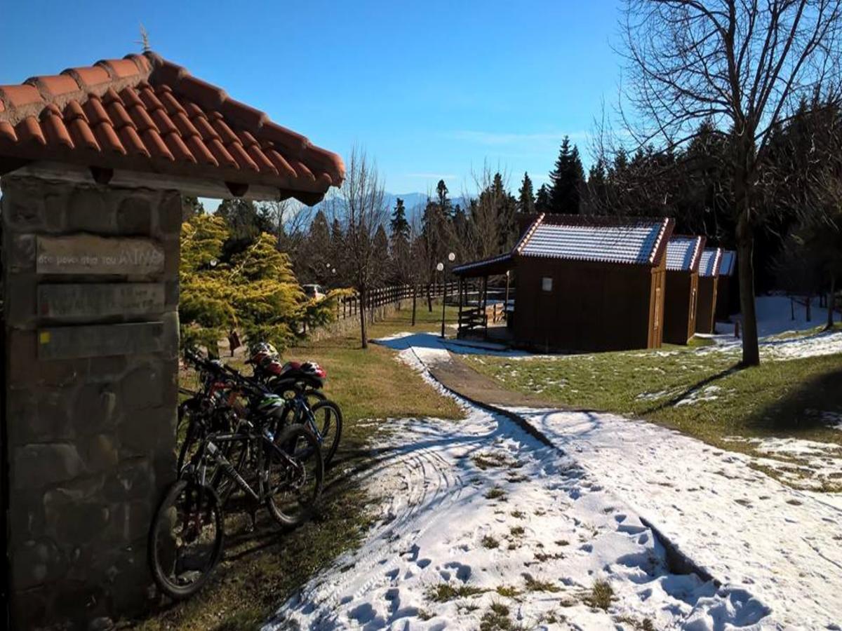 Livadaki Village Megali Kapsi Luaran gambar