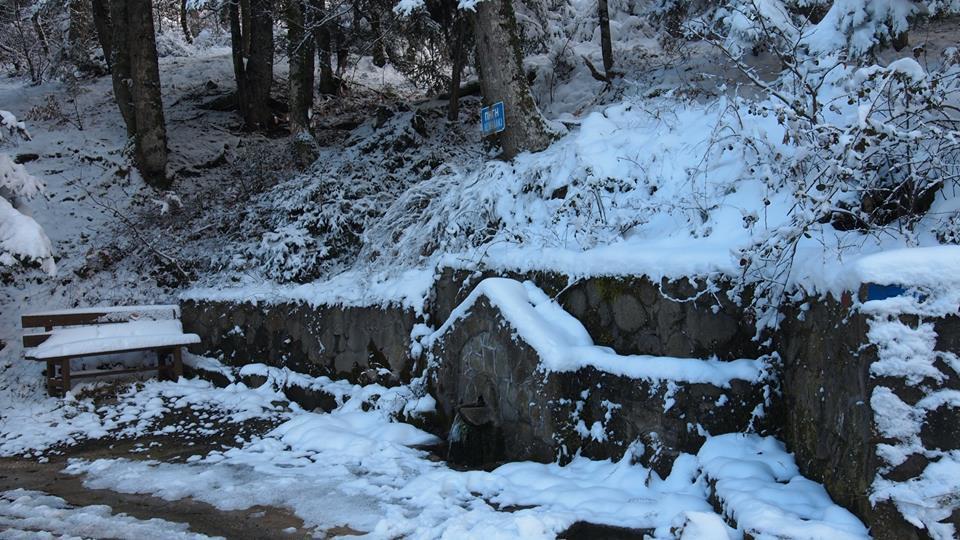 Livadaki Village Megali Kapsi Luaran gambar