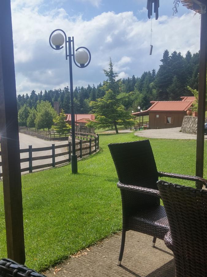 Livadaki Village Megali Kapsi Luaran gambar