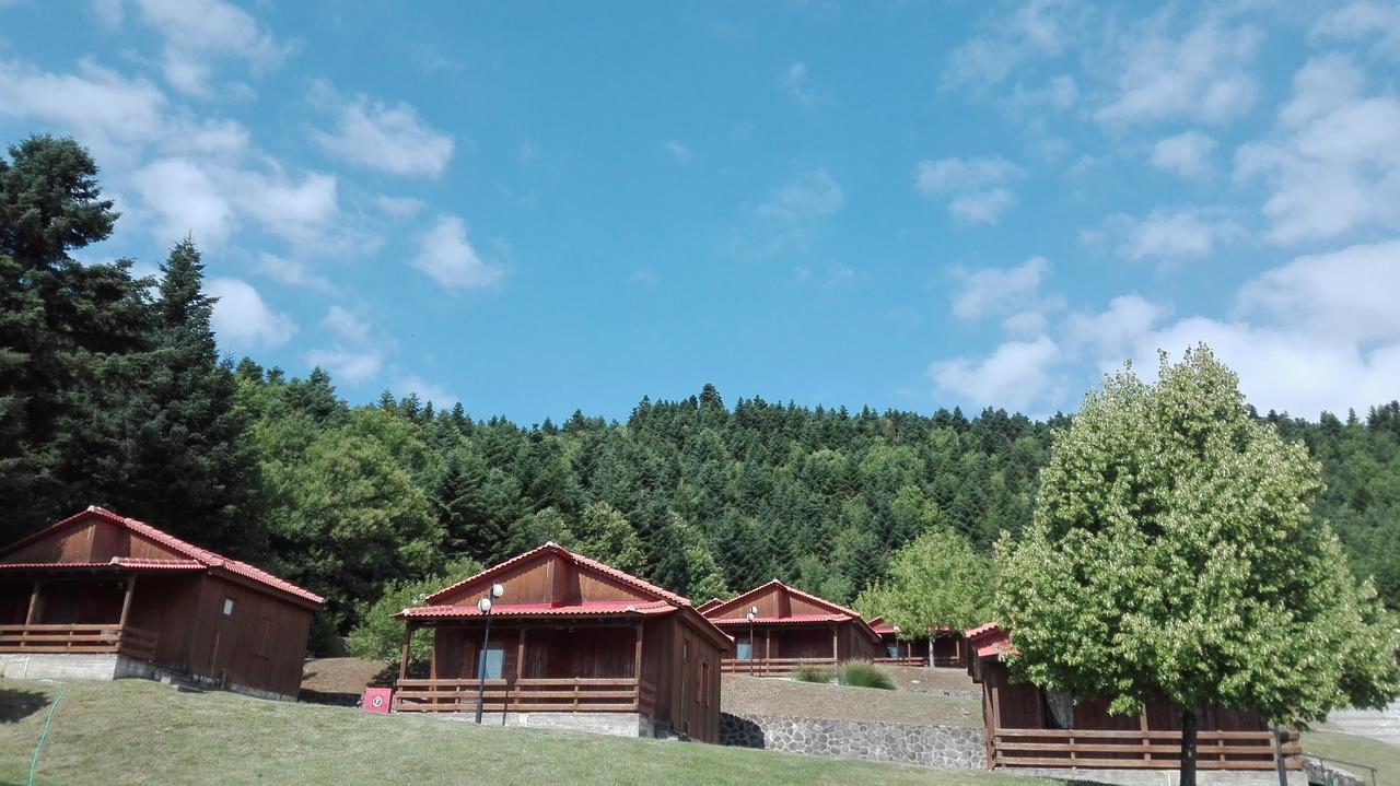 Livadaki Village Megali Kapsi Luaran gambar